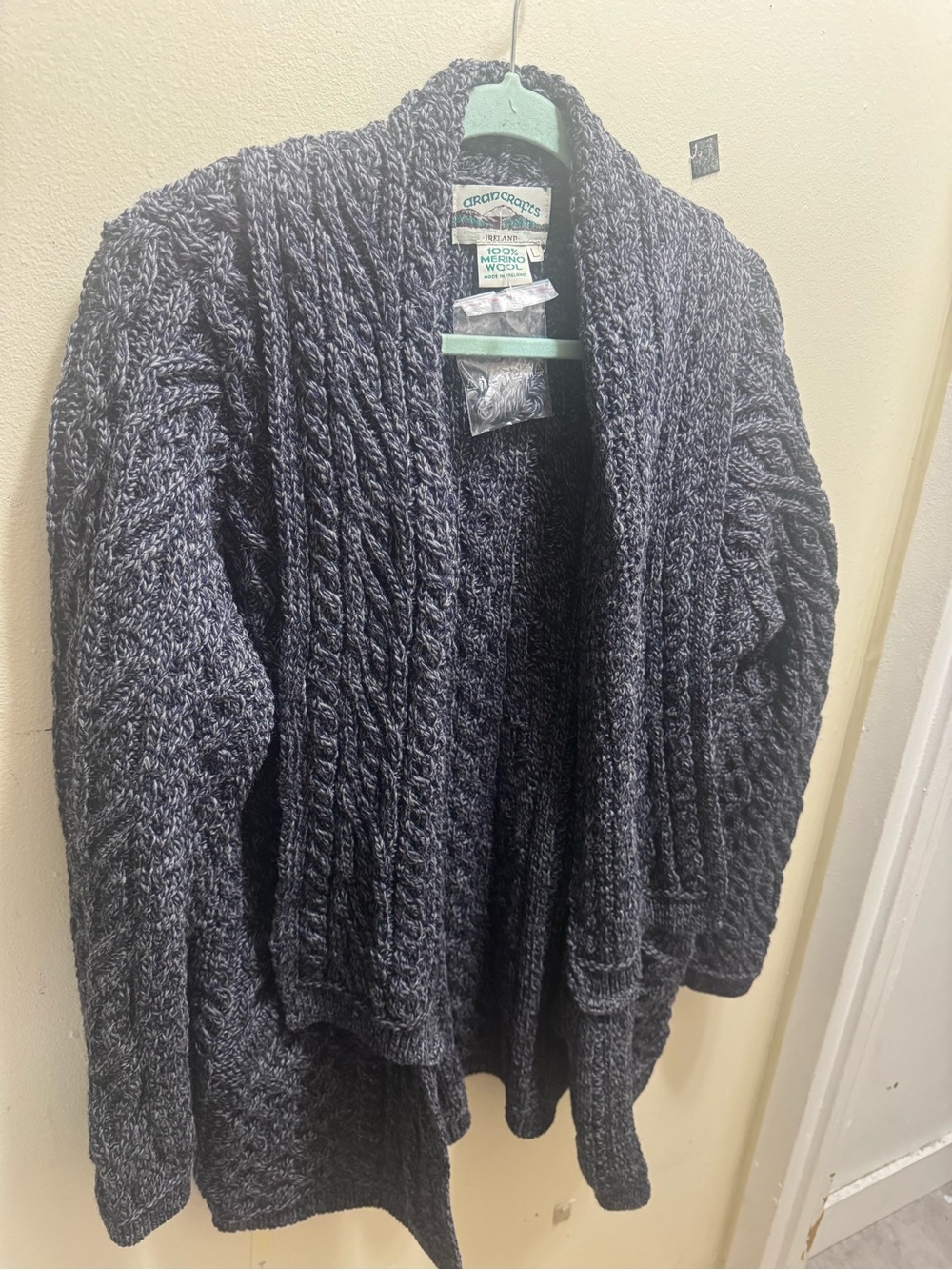 Aran Crafts Dark Gray Cable Knit  Cardigan New W/Out Tags Size Large 100% Wool
